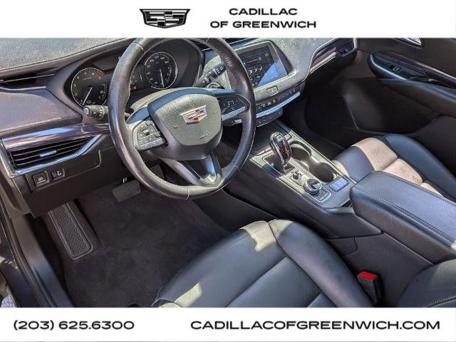 2023 Cadillac XT4 AWD Luxury