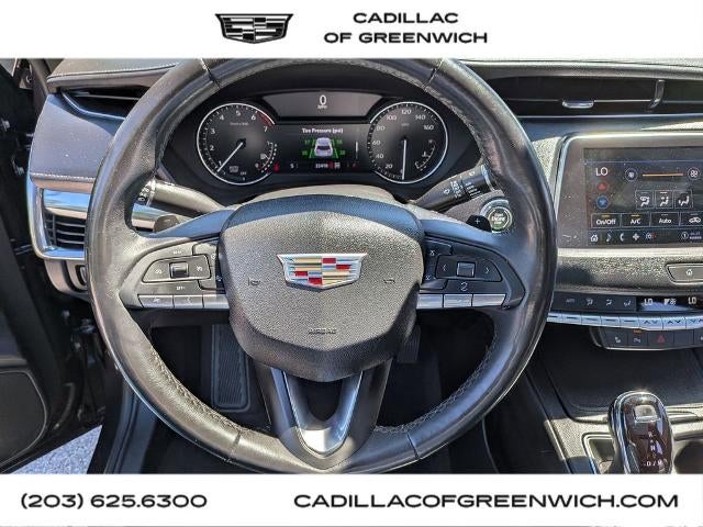 2023 Cadillac XT4 AWD Luxury