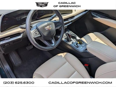 2024 Cadillac XT4 AWD Luxury