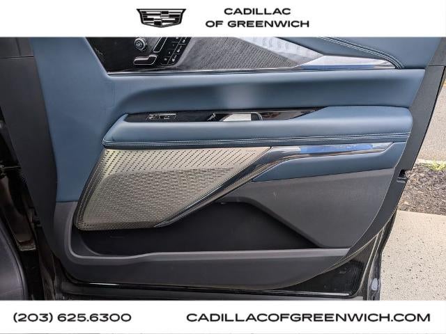 2025 Cadillac ESCALADE IQ Luxury 2