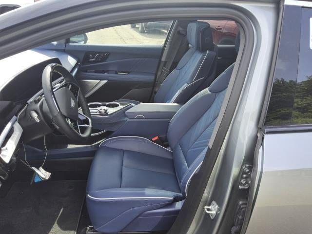2025 Cadillac OPTIQ Luxury