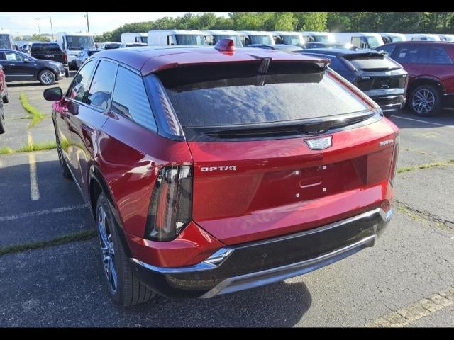 Used 2025 Cadillac OPTIQ Sport 2 with VIN 3GYK3GMR4SS116468 for sale in Greenwich, CT